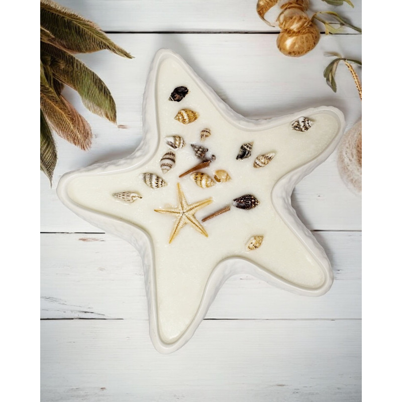 Duftkerze in Seesternform Bali Sunrise 90 ml mit zwei Holzdochten und Muschel-Dekoration