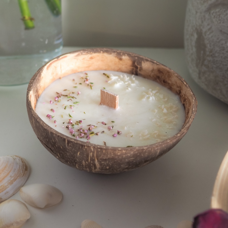 Sojakerze Princessa in Kokosnuss – handgemachte vegane Duftkerze mit Kokosmilchduft